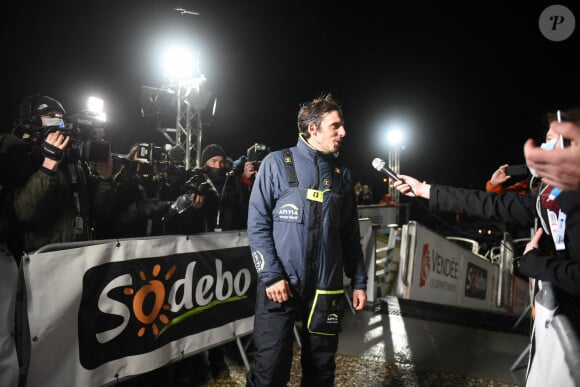 Charlie Dalin à son arrivée de la 9ème édition du Vendée Globe aux Sables-d'Olonnes. Tour du monde à voile en solitaire bouclé en 80 jours, 6 heures, 15 minutes et 47 secondes. Le 27 janvier 2021 © DPPI / Panoramic / Bestimage 