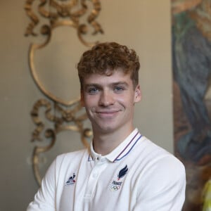 Léon Marchand - Les Toulousains ont accueilli avec ferveur les athlètes de la Ville rose et de ses alentours, après leur performance aux Jeux Olympiques de Paris 2024 sur la place du Capitole le 18 septembre 2024. © Frédéric Maligne/Bestimage