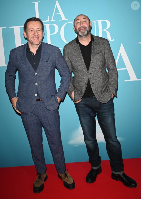 Dany Boon et Kad Merad - Avant-première du film "La Vie pour de vrai" au cinéma Pathé Wepler à Paris le 18 avril 2023. © Coadic Guirec/Bestimage