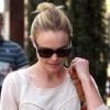 Kate Bosworth en virée shopping le 9 avril 2010