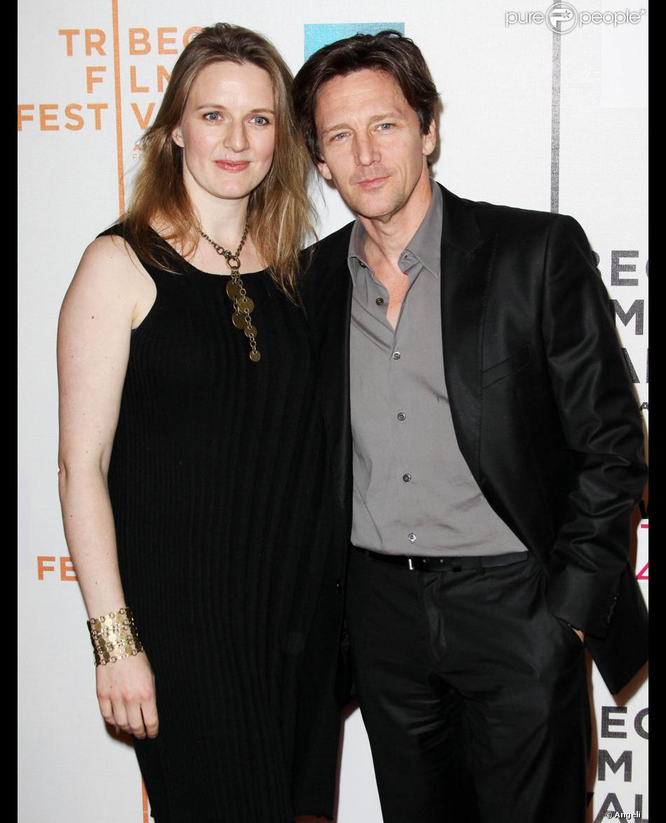 Films Et Séries Tv Avec Edward Burns Andrew McCarthy à la première du film Nice Guy Johnny d'Edward Burns, dans  le cadre du Film Festival of Tribeca, le 23 avril 2010 - Purepeople