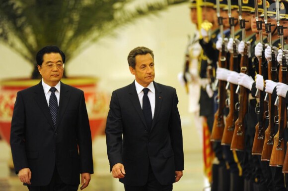 Le couple présidentiel français, Nicolas Sarkozy et Carla Bruni, à Pékin, en Chine. Ils rencontrent le président Hu Jintao. 28/04/2010