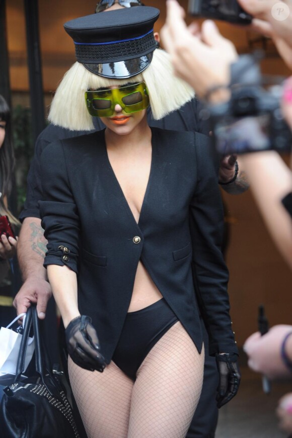 Lady Gaga ne supporte pas les pantalons elle n'opte donc que pour des bodys !