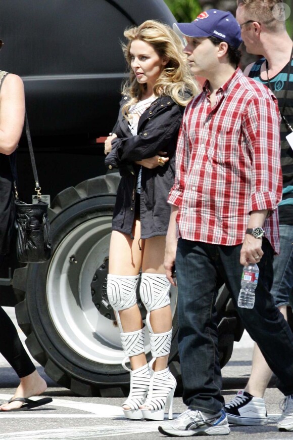 Kylie Minogue sur le tournage de son nouveau clip, All the Lovers, à Los Angeles, le 8 mai 2010 !