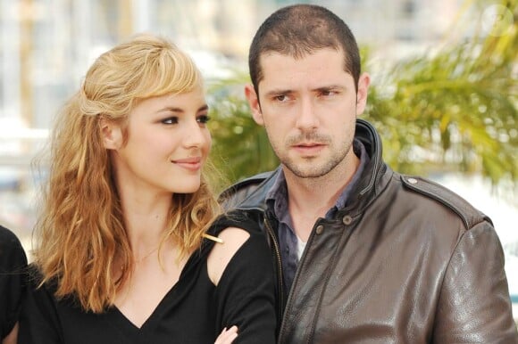 Louise Bourgoin et Melvl Poupaud lors du photocall de L'Autre Monde. A Cannes, le 16 mai 2010.