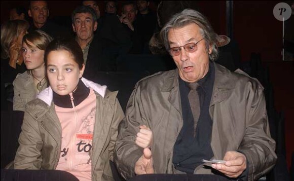 Anouchka et Alain Delon en octobre 2003
