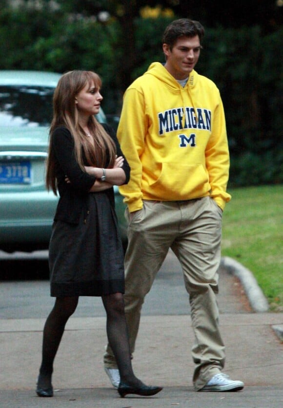 Natalie Portman et Ashton Kutcher sur le tournage de Friends with Benefits de Ivan Reitman à Los Angeles le 18 mai 2010 