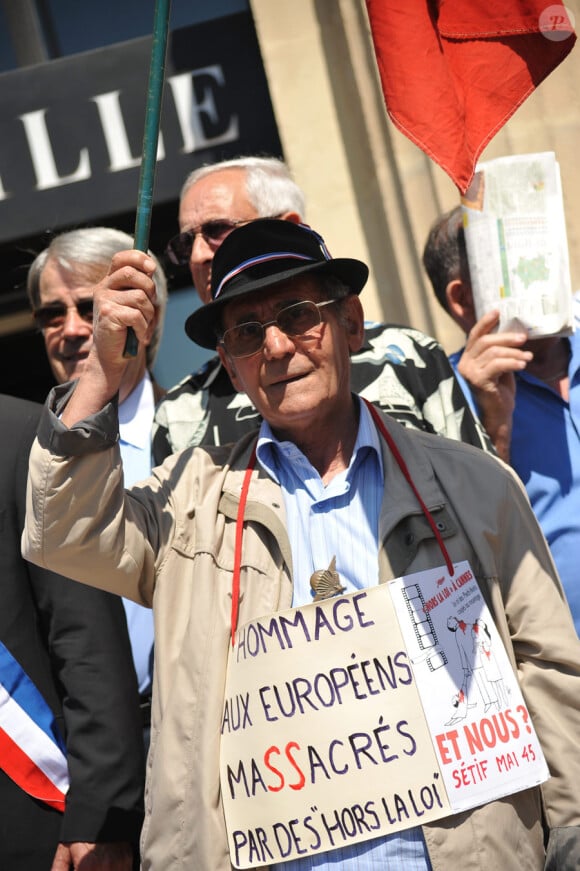 Les manifestants à Cannes le 21 mai 2010