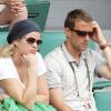 Kim Clijsters et son mari Brian Lynch lors de la trosième journée du tournoi des internationaux de tennis de Roland Garros le 25 mai 2010