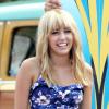 Miley Cyrus sur le tournage de Hannah Montana en juillet 2008