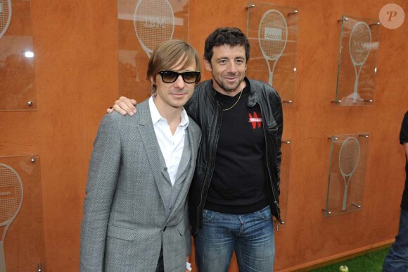 Martin Solveig et Patrick Bruel au tournoi de Roland-Garros, le 1er juin 2010 !