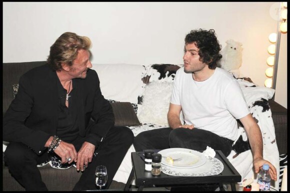Johnny Hallyday et Laeticia au concert de Matthieu Chedid, à L'Olympia, le 27 mai 2010 !