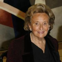 Quand Bernadette Chirac est honorée, Vanessa Paradis est évincée !