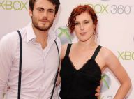 Rumer Willis et son chéri, entourés de Ryan Phillippe et des superbes Christina Hendricks et Rosario Dawson... pour une partie de jeu vidéo !