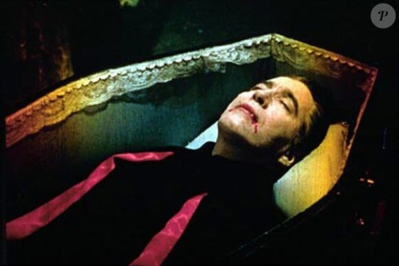 Christopher Lee est une autre légende qui a incarné Dracula