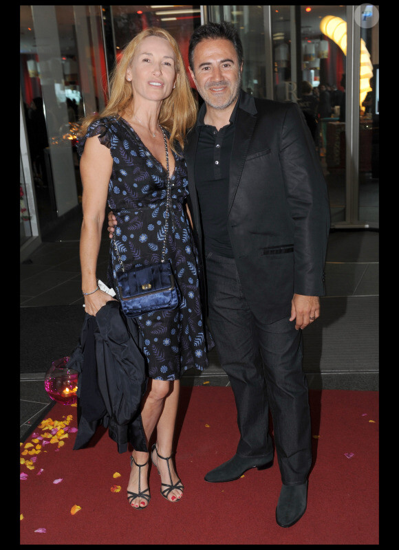 José Garcia et son épouse Isabelle au premier anniversaire de l'Hôtel Renaissance Paris Arc de Triomphe, le 14 juin 2010.