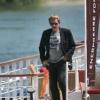 Johnny Hallyday visite le bateau dans lequel il fêtera ses 67 ans du chanteur. À Paris, le 11 juin 2010 !