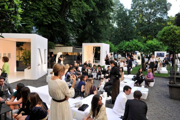 Clive Owen présente le nouveau parfum de la maison Bulgari le 22 juin 2010 à Milan