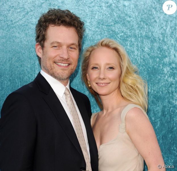 Anne Heche et James Tupper à l'occasion de l'avant-première de la deuxième saison de Hung (série HBO), au Paramount Theatre de Los Angeles, le 23 juin 2010.