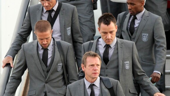 Terry, Cole, Lampard, Beckham... : Retour au bercail sinistre, malgré la présence de leurs compagnes...