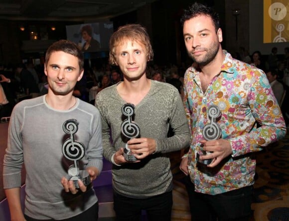 Silver Clef Awards à Londres, le 2 juillet 2010 : Matthew Bellamy et Muse