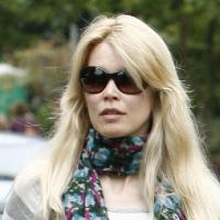 Claudia Schiffer : Le top se lâche et nous offre un look... raté !