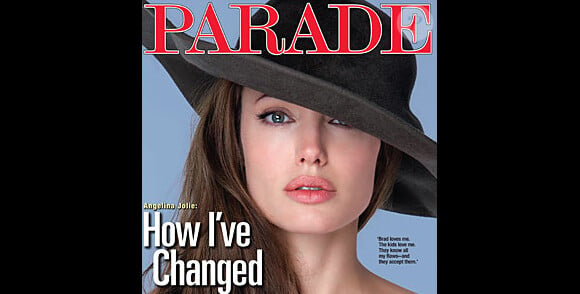 Angelina Jolie en couverture du magazine Parade - juillet 2010