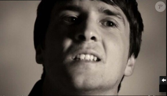 Les visages de Nathan dans le nouveau clip de Calogero, juillet 2010