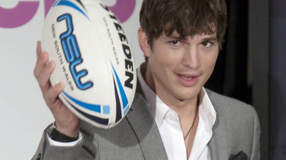 Ashton Kutcher : Après avoir risqué sa vie à deux reprises, il assure quand même !