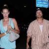Kevin Federline, légèrement aminci, est de sortie avec sa girlfriend Victoria Prince dans un restaurant de grillades de Los Angeles, mercredi 21 juillet.