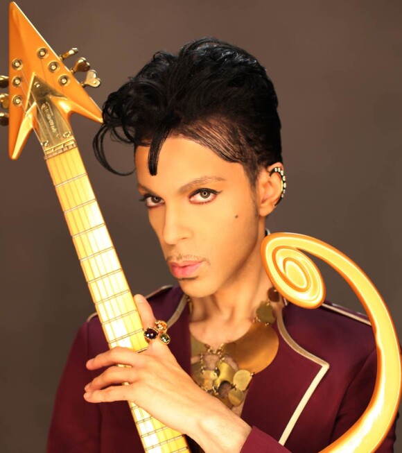 Dans la nuit du 22 au 23 juillet, Prince a donné un concert surprise marathon au New Morning de Paris, devant des happy few dont Emma Daumas et Lea Drucker.