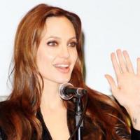 Angelina Jolie, absolument magnifique, a mis le Comic Con à ses pieds !