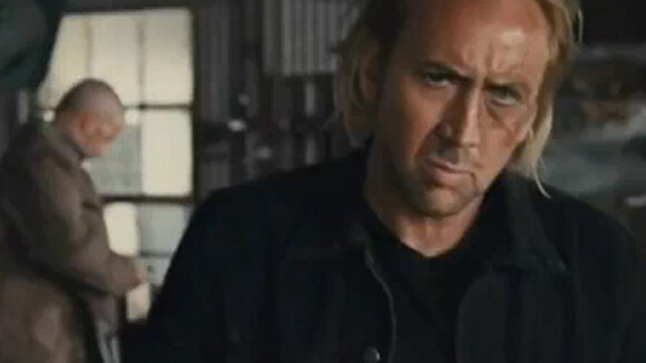 Regardez Nicolas Cage arborant une coiffure hideuse et dans un état de colère absolue !