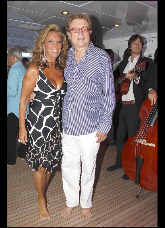 Denise Rich et son compagnon à Saint-Tropez, dans le cadre de la folle soirée Lady Joy. 28/07/2010