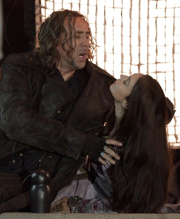 Monica Bellucci et Nicolas Cage sur le tournage de L'apprenti Sorcier, en salles le 11 août 2010