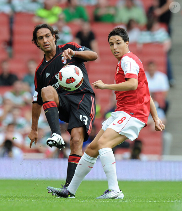 Alessandro Nesta et Samir Nasri, lors de la rencontre Arsenal- Milan AC, le 31 juillet 2010