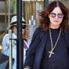 Ozzy et Kelly Osbourne font du shopping à Beverly Hills, le 31 juillet 2010.