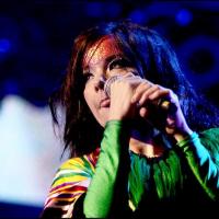 Björk : La chanteuse islandaise est en colère contre des Canadiens !