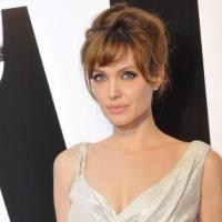 Angelina Jolie : Découvrez-la plus belle que jamais à Paris... même Harry Roselmack était troublé !