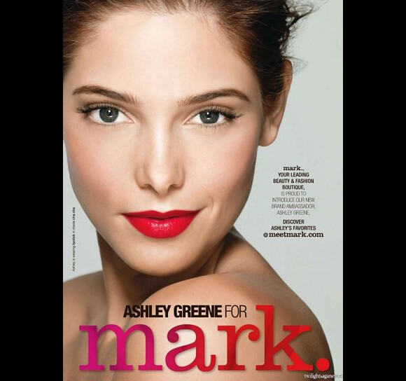 Ashley Greene pour la marque de cosmétiques américaine Mark