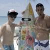 Justin Bieber s'essaye au surf à la Barbade