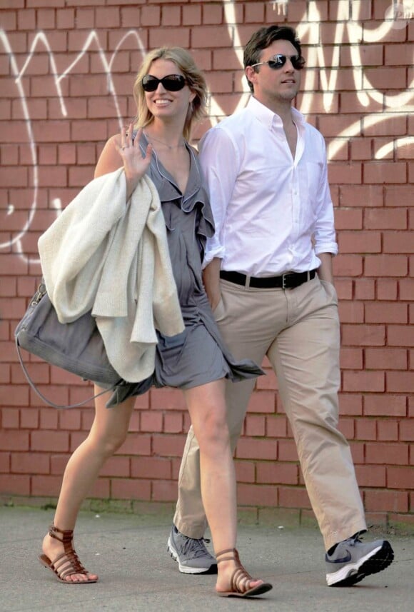 Le top model tchèque Karolina Kurkova et son fiancé Archie Drury