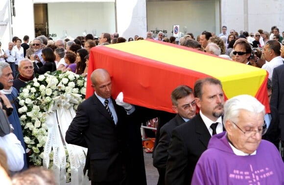 Les obsèques du prince Carlos Hugo de Bourbon-Parme, décédé le 18 août, se sont déroulées le 28 août à la basilique Santa Maria della Steccata.