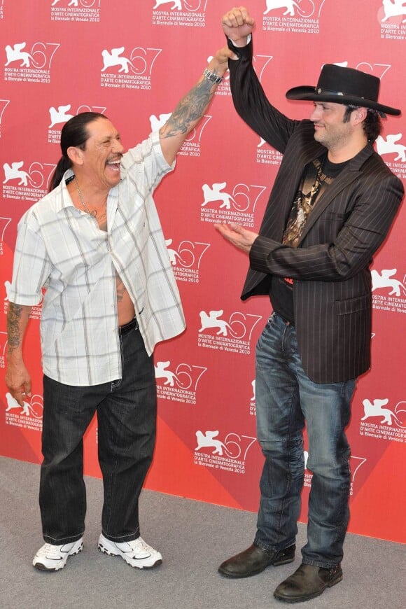 Danny Trejo et Robert Rodriguez, à l'occasion du photocall de Machete, présenté à la Mostra de Venise, le 1er septembre 2010.