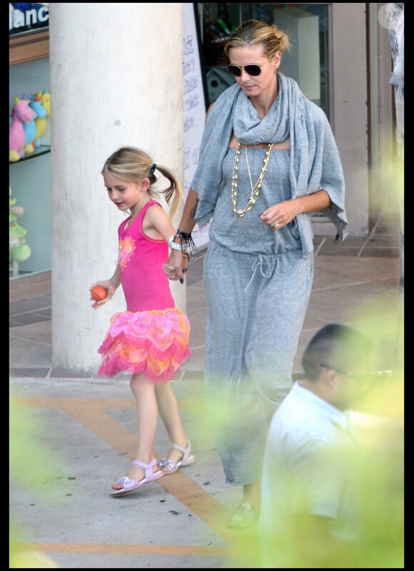 Heidi Klum et sa fille Leni lors de la fête d'anniversaire de Romeo Beckham le 1er septembre 2010 à Los Angeles