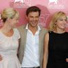 Judith Godrèche, François Ozon et Karin Viard, lors du photocall de Potiche à la 67e Mostra de Venise, le 4 septembre 2010.