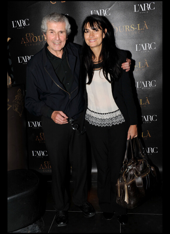 Claude Lelouch et sa compagne Valérie lors de la soirée à L'Arc suivant l'avant-première du film Ces amours-là à Paris le 12 septembre 2010