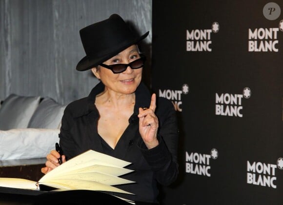 Yoko Ono au lancement du stylo Montblanc John Lennon, à Berlin, le 12 septembre 2010.