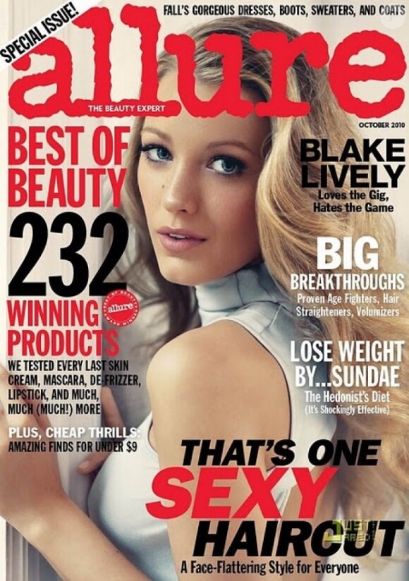 L'actrice américaine Blake Lively en couverture du magazine Allure du mois d'octobre 2010