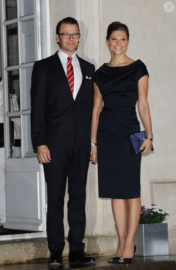 Victoria de Suède et son époux Daniel Westling arrivent à l'institut suédois de Paris le 26 septembre 2010